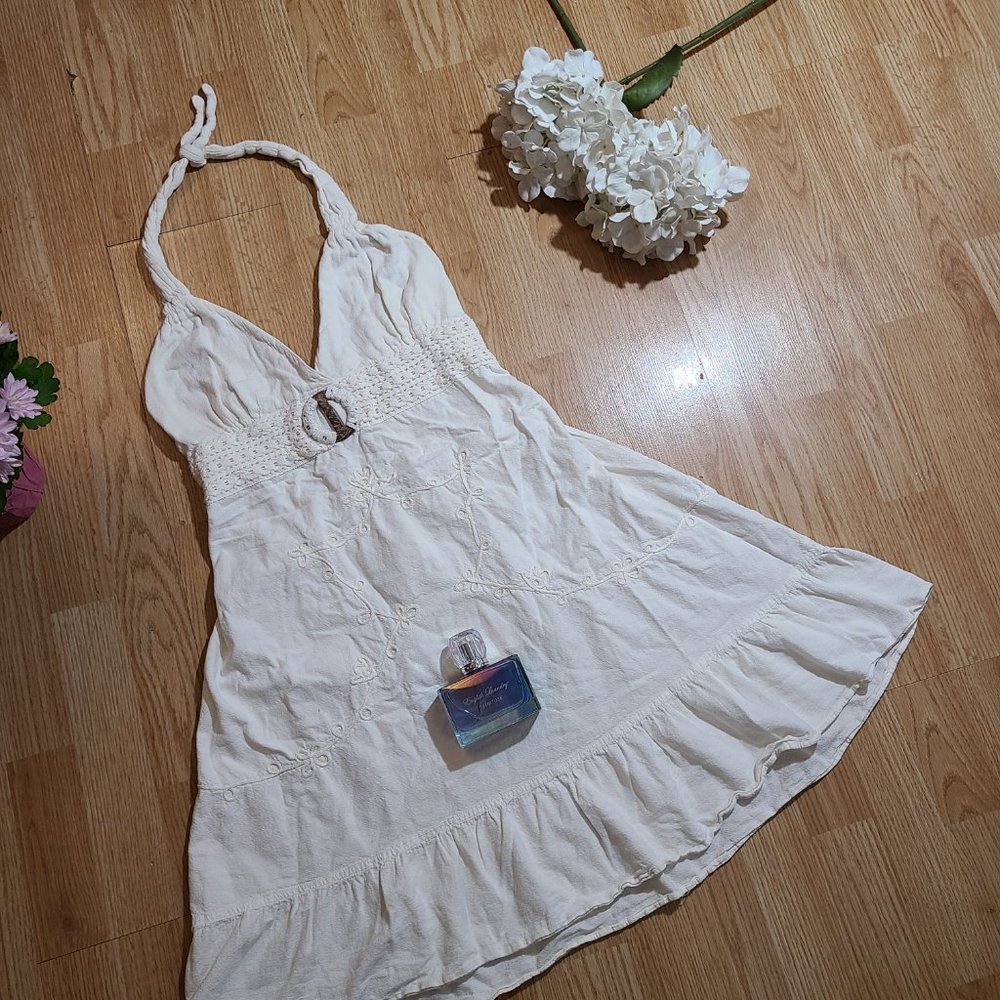 Little white dress. - Picture 2 of 16